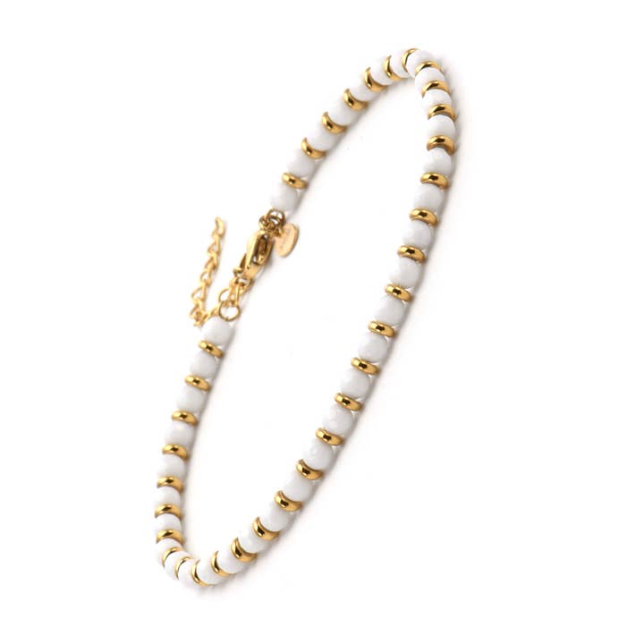 Chaîne de cheville perles pierres naturelles blanche pour la vente par SIXTY STONES