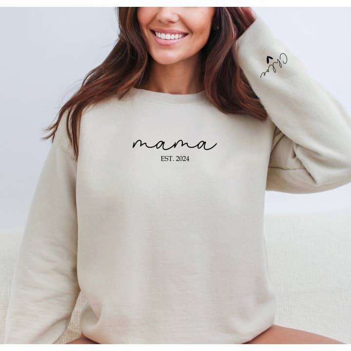 Brugerdefineret Mama Sweatshirt, børnenavn på ærmet sweatshirt for engroshandel hos Tee Story