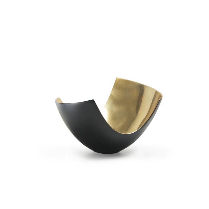 Galore Home - Vendita all'ingrosso Vasi - Vaso curvo in metallo piccolo
