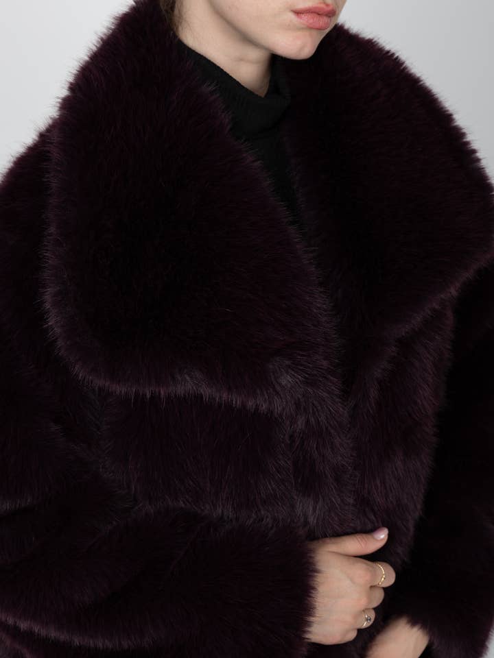 KZELL PARIS - Wholesale Fur/Faux Fur Coat - Women's - SHORT FAUX FUR COAT9
