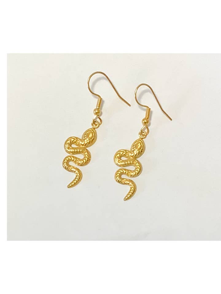 Snake earring for wholesale by Mischa Oficial