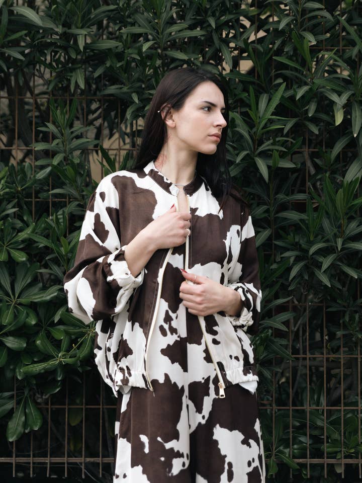 Cecile Wang - Wholesale Jacket - Women's - Cow print jacket in fluid satin – KD8772VS2