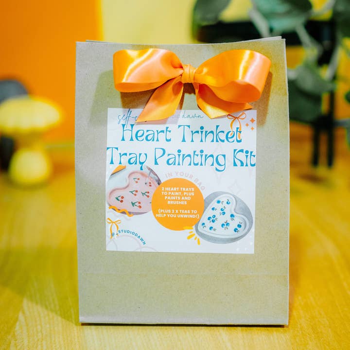 Studio Dawn - Wholesale DIY Craft Kit - Heart Trinket Tray Painting Kit4