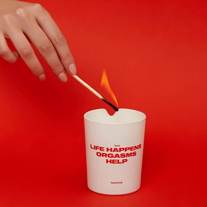 nevernot – wholesale Burkljus – Doftande massageljus ”LOVE”2