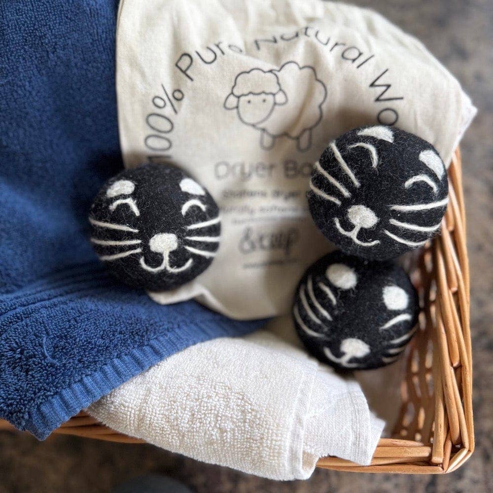 &Keep – wholesale Dryer balls – Cat Wool Dryer Balls - Set of 3 & Storage Bag1