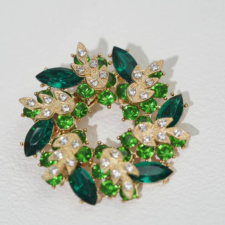 Broche Elegante de Cristal Floral - Diseño de Hoja con Piedras Verdes para Ocasiones Formales, Accesorio de Moda para Mujer para venta al por mayor de digsell