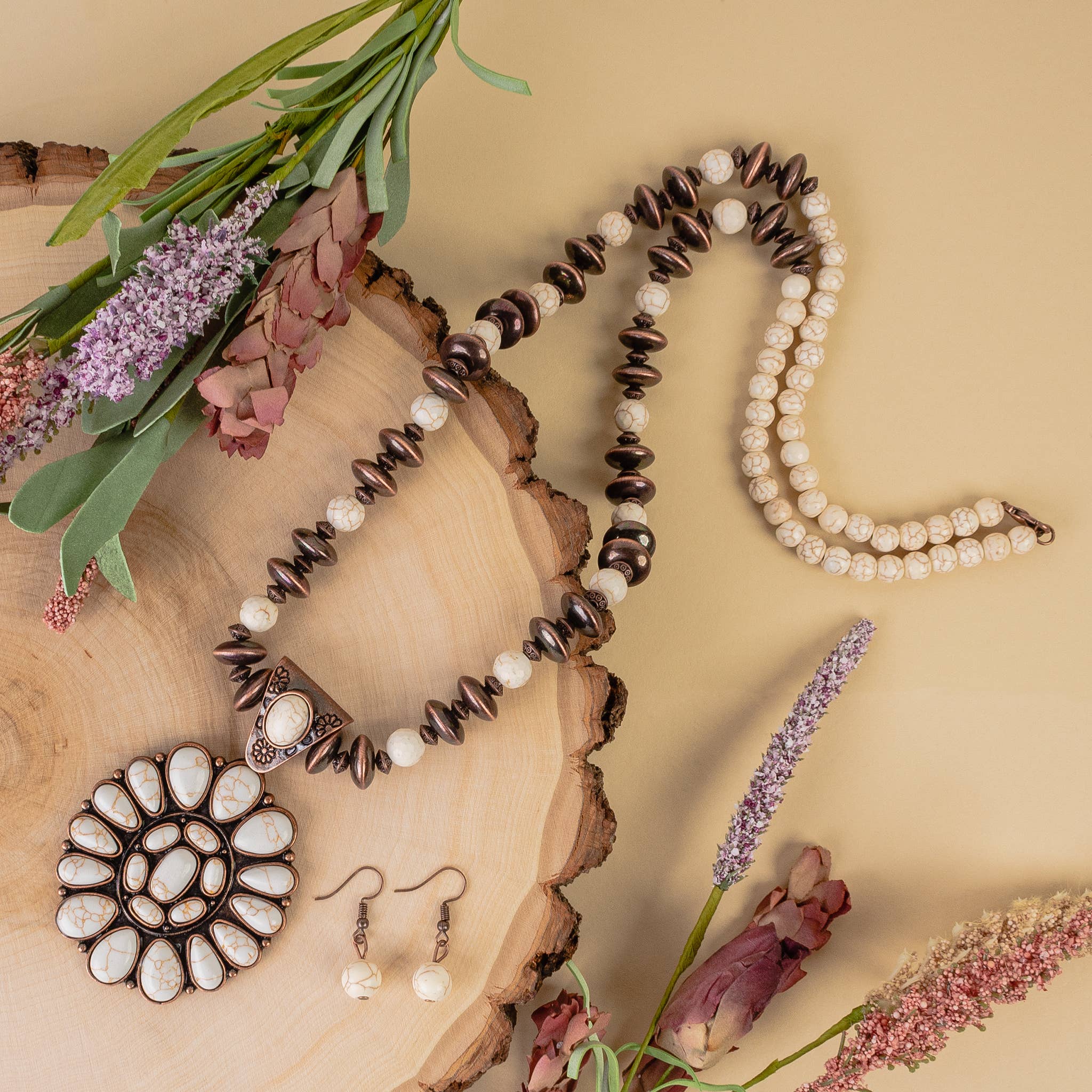 Your Fashion Wholesale – Großhandel Kette mit Anhänger/Charm – Squash Blossom Halskette1