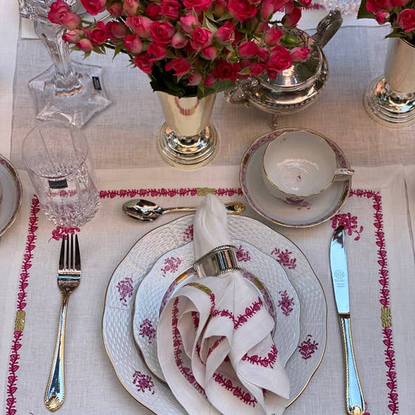 Tulip Haus - Wholesale Placemat - Herend %100 Linen Placemats, Floral Embriodery3