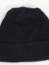 Chapeaux d'hiver authentiques de style militaire, neufs et d'occasion, assortis de sacs à main pour la vente par camoLOTS