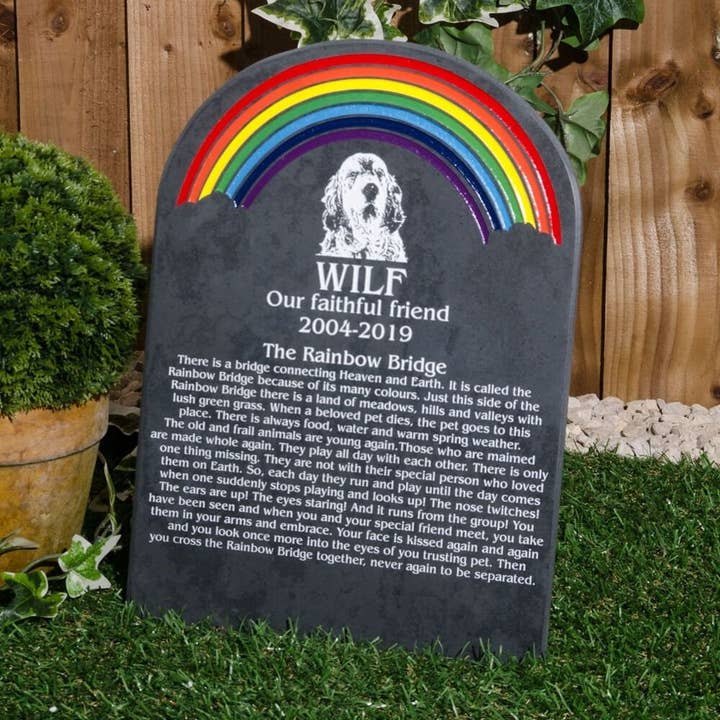 The House nameplate company - Venta al por mayor Urna/caja de recuerdos para mascotas - Monumento personalizado para mascotas, lápida de pizarra, puente arcoíris