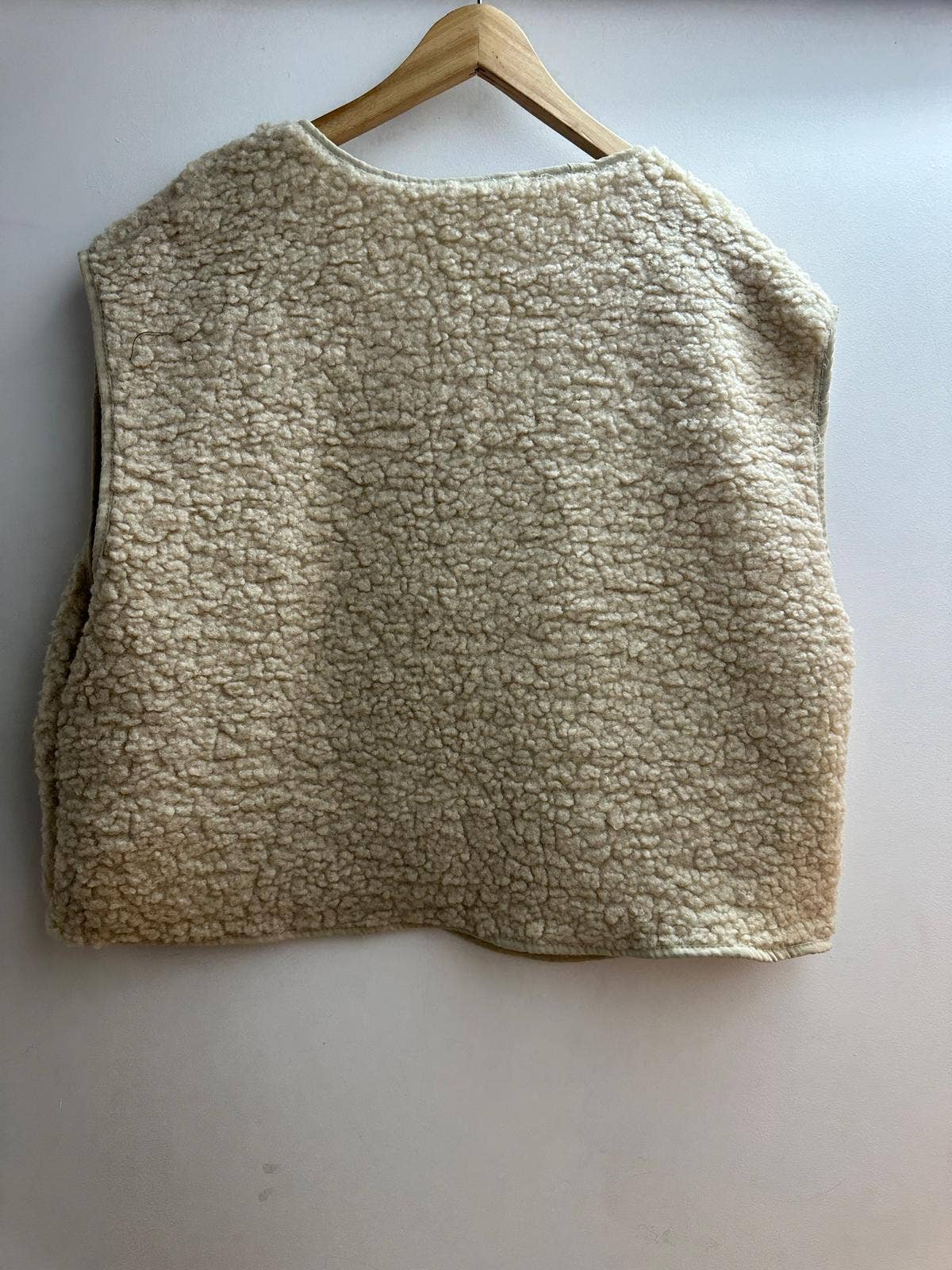 LORIANE - Wholesale Outerwear Vest - Women's - 24510 vest vest with one size fits all 
7