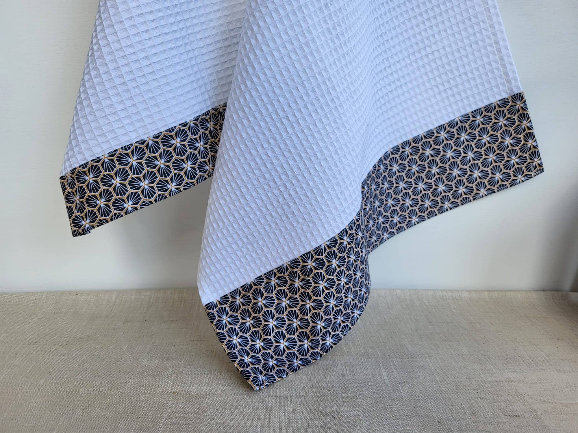 NS par Nathalie SEVE - Wholesale Tea Towel - Honeycomb Kitchen Towels, “Riad” Print8