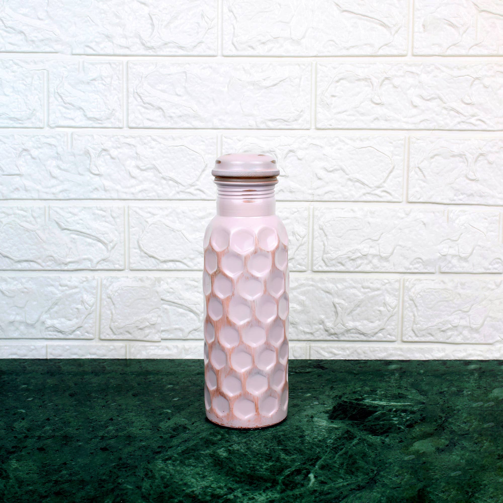 El'Cobre-Ecozonelifestyle - Vente Bouteilles d'eau - Bouteille d'eau en cuivre martelé rose clair - 700 ml2