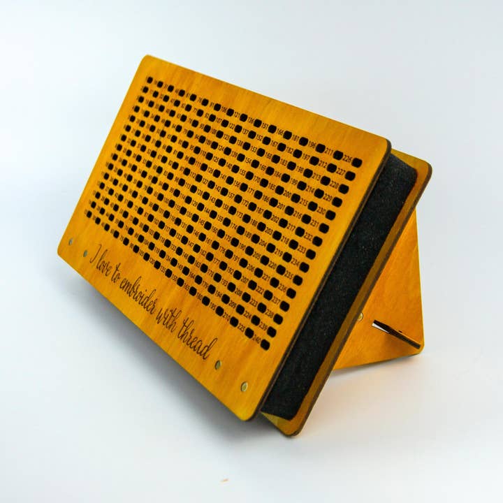 Embroidery craft - Wholesale Embroidery/cross-stitch supplies - Needle storage organizer 240 slots for embroidery OG-0826