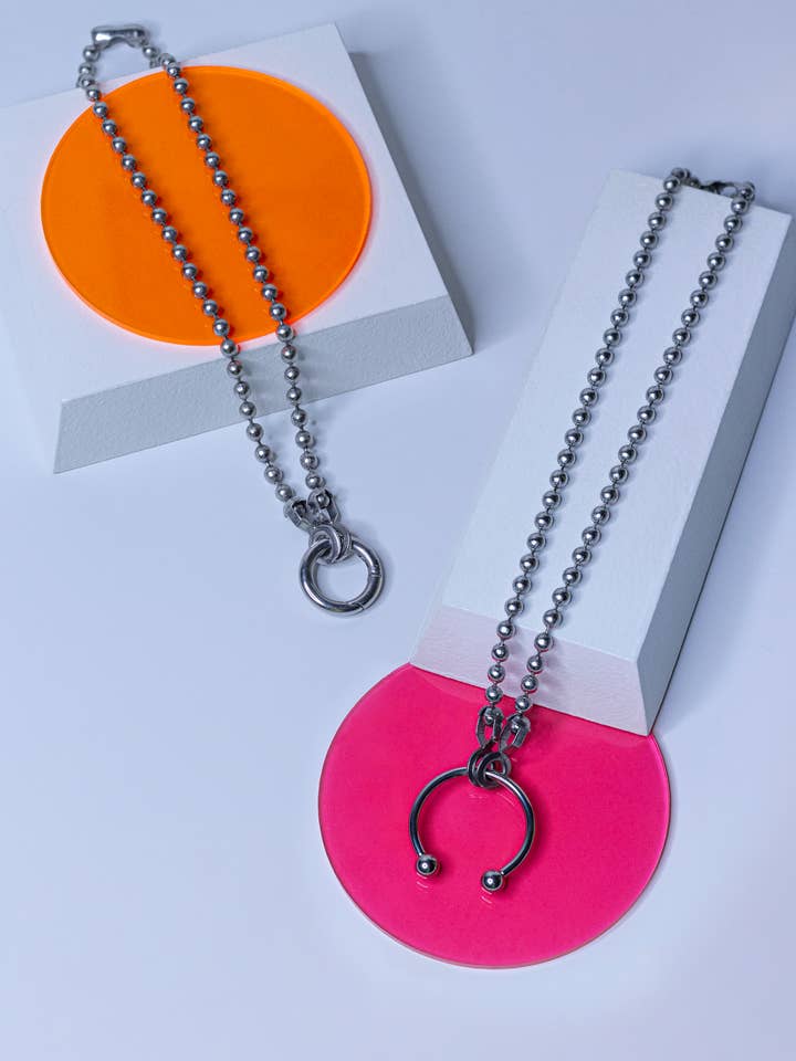 Girocollo in acciaio per la vendita all'ingrosso da parte di MOMO metals