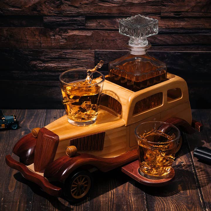 The Wine Savant / Khen Glassware - Wholesale Decanter - Bonnie & Clyde Car Whiskey Decanter Set with 2, 10oz Glasses