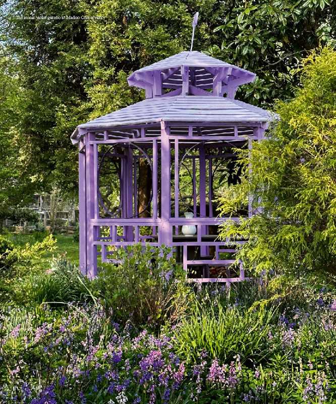 Simon & Schuster - Wholesale Home & Garden - Gardens of the Hamptons by Blue Carreon7