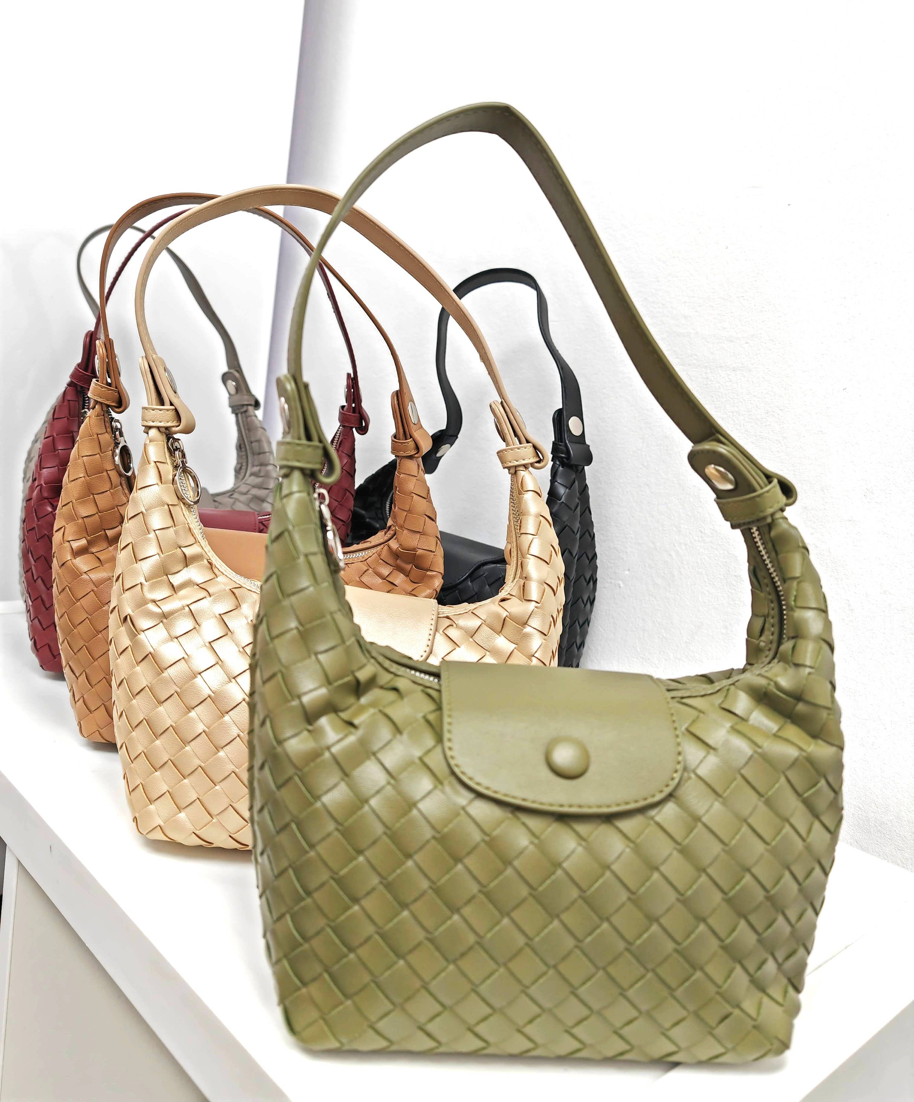 Superbia – Großhandel Schultertasche – Damen – Handgefertigte gewebte Premium-PU-weiche kleine 3-Wege-Tasche10