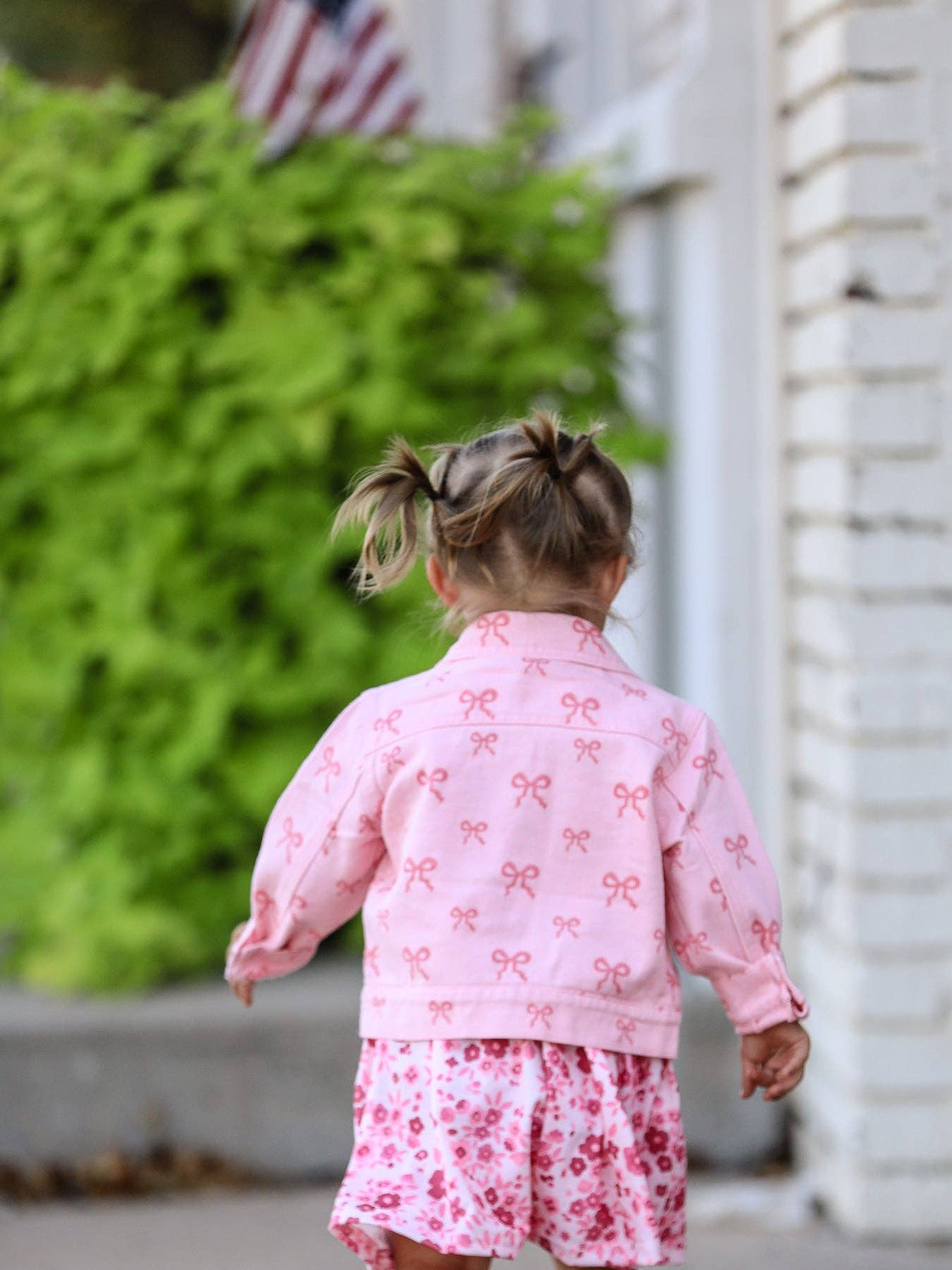 Rylee Faith Designs – wholesale Buttoned-down shirt – Kids – Pink Fall Girls Butterfly Print Denim Top2