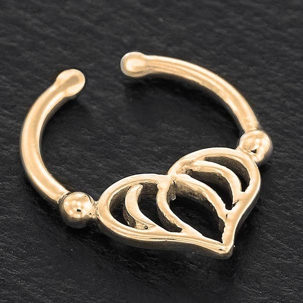 Ring mit künstlichem Septum in Herzform aus Gold für den Großhandel von Umanative Design
