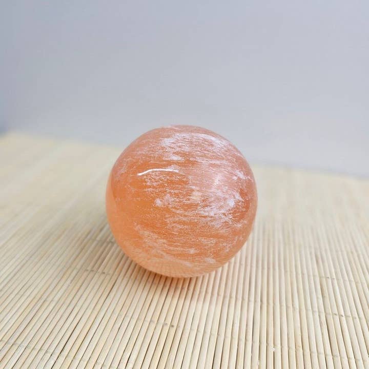 UNDERSUN.STORE - Wholesale Spiritual Stone/Crystal - Peach Selenite Sphere 5-6 cm1