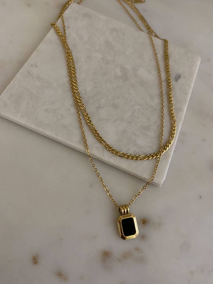 Charlotte halskæde sæt i sort for engroshandel hos Sweet Grove Collective