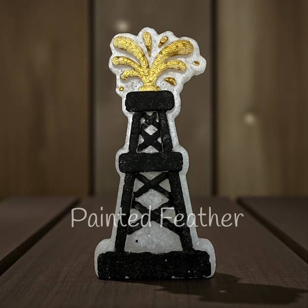 Derrick pétrolier 3D pour la vente par Painted Feather Scents