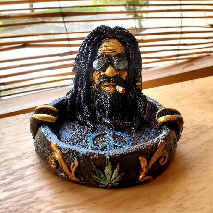 Pichincha - Wholesale Ashtray - Smoking Bob Rasta Man Figurine Round Ash Tray5