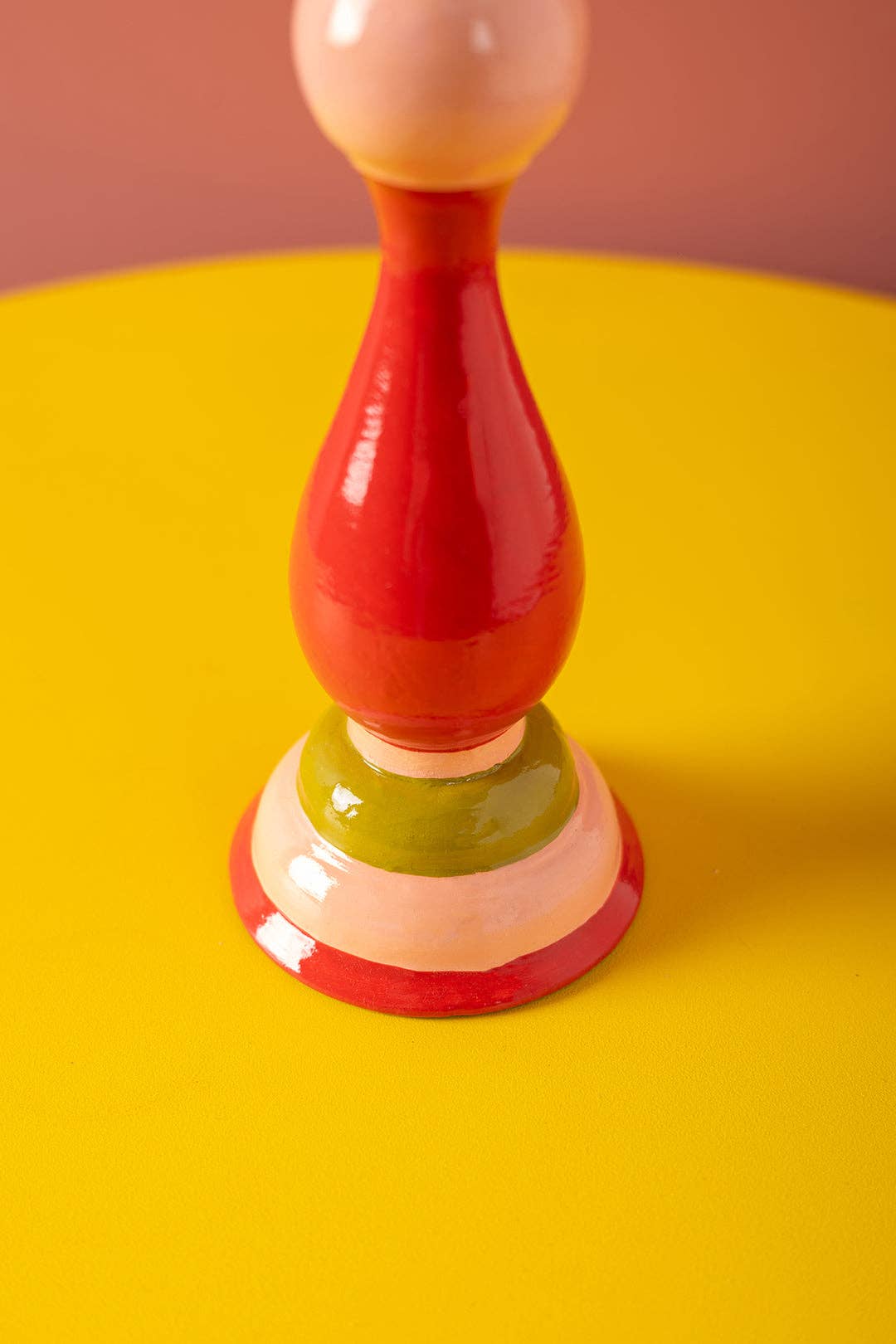 Ian Snow Ltd – Engroshandel Lyseholder – Rød & Pink Håndmalet Trælysestage2