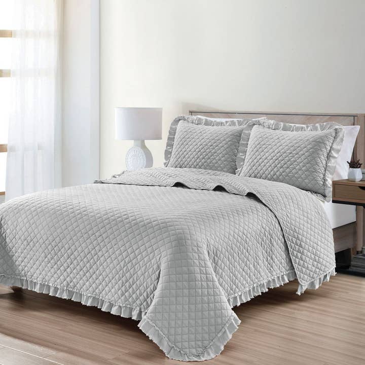 Mélange Home - Wholesale Quilt - Diamond Ruffle Stonewashed Quilt Set