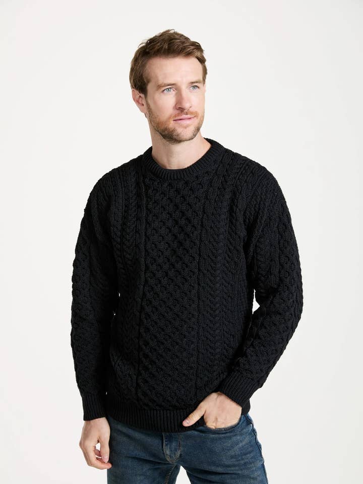 Chandail Aran Inisheer Traditional pour homme - Noir pour la vente par Aran Woollen Mills
