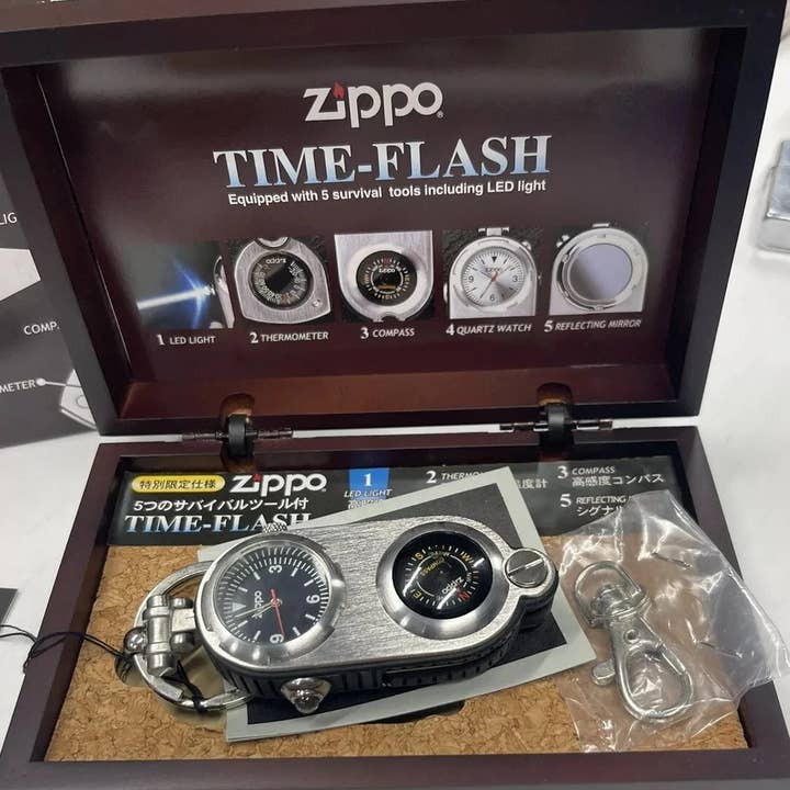 Outils de survie Rare Zippo Time Flash 5 pour la vente par Lighter King