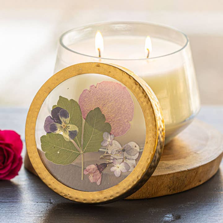 Pressed Floral Candle - Blushing Rosewood - Large for wholesale by Rosy Rings