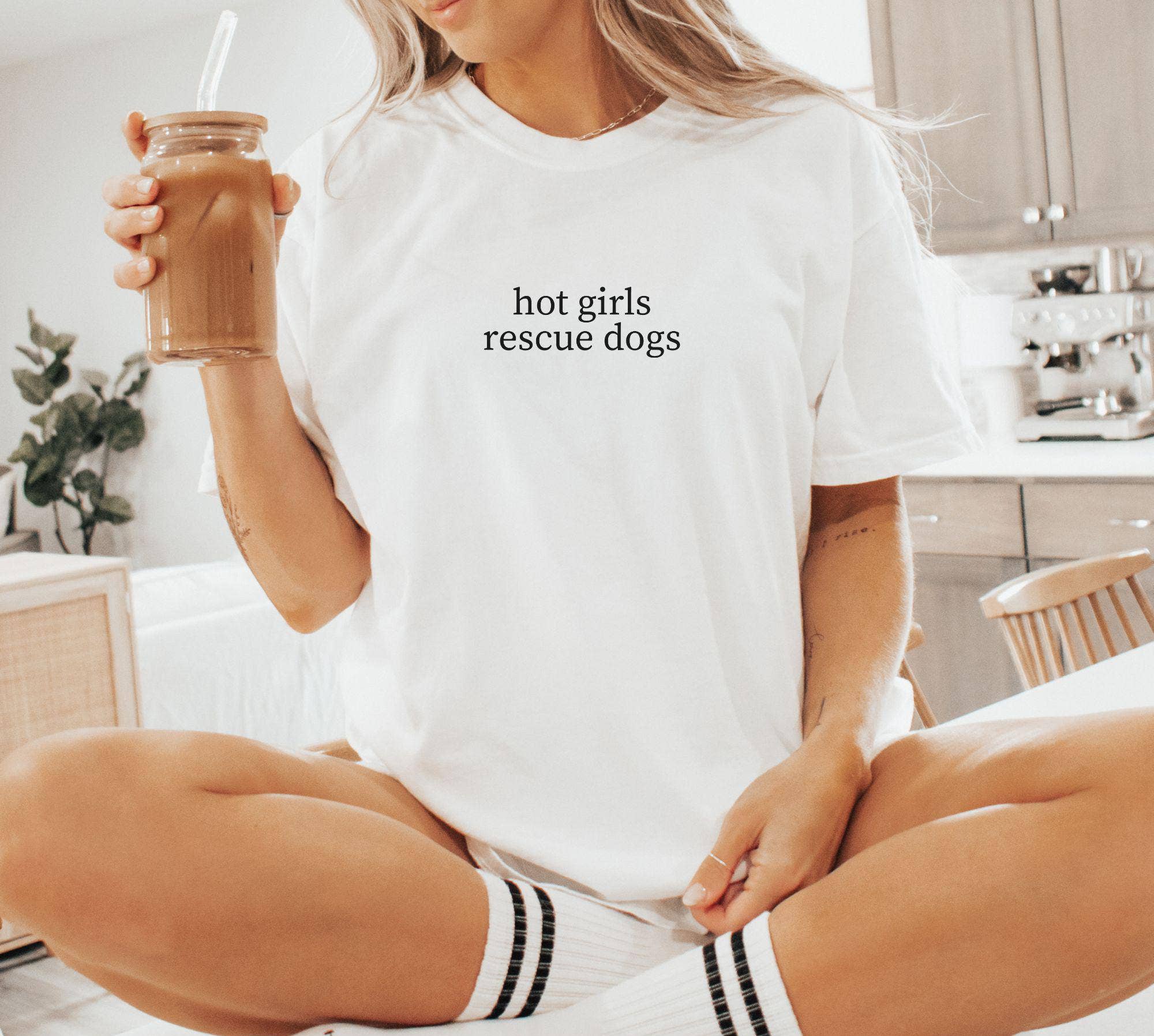 NVC Ecommerce LLC - Vendita all'ingrosso Maglietta stampata - Donna - Maglietta Mamma di Cane, Maglietta per la Festa della Mamma, Maglione per Amanti dei Cani1