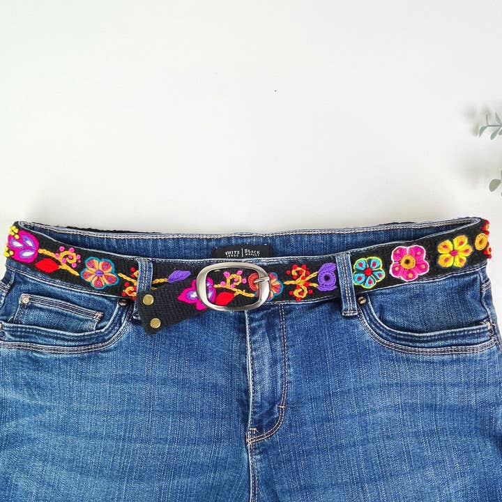 Artesana Love – wholesale Belt – Women's – Pepita Skinny Embroidered Belt 3
