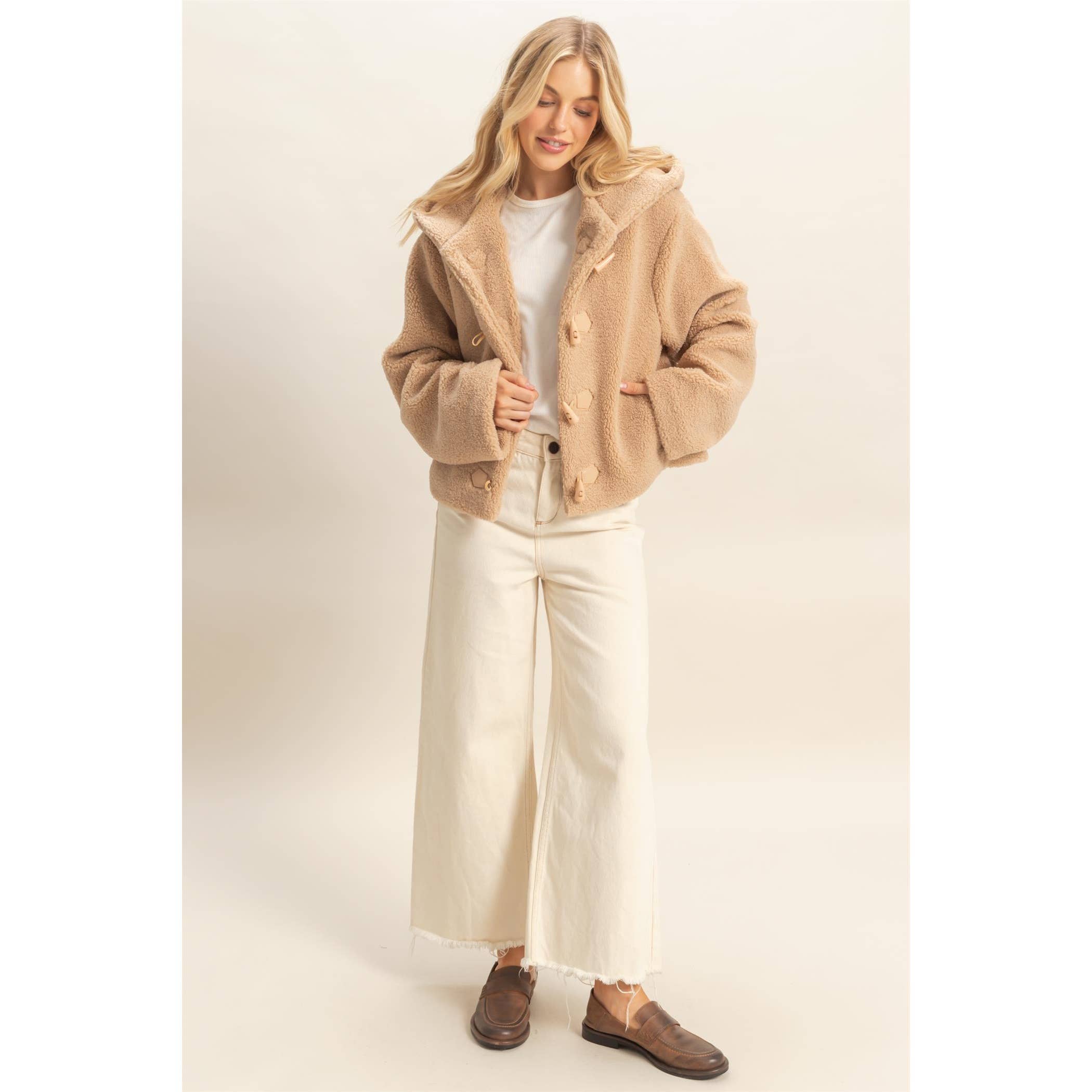 HYFVE – wholesale Jacka - Dam – Jacka med detaljerade huvor och knäppning i sherpa-stil3