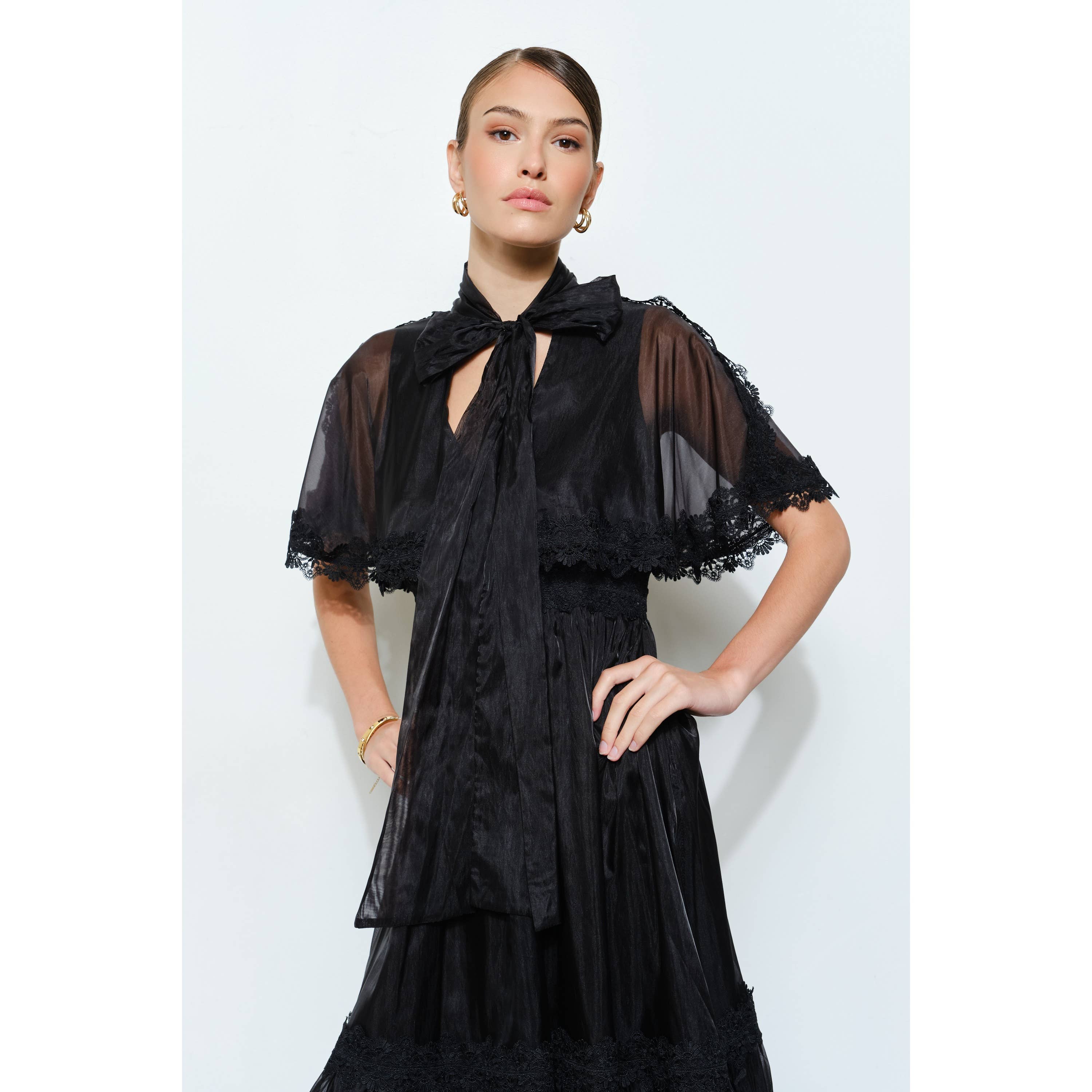 INA – wholesale Klänning - Dam – Fluga Cape-Stil Volang Spets Organza Klänning4