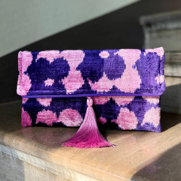 Pochette Ikat Almeria in velluto di seta per la vendita all'ingrosso da parte di Mila∞Miro by Emelie