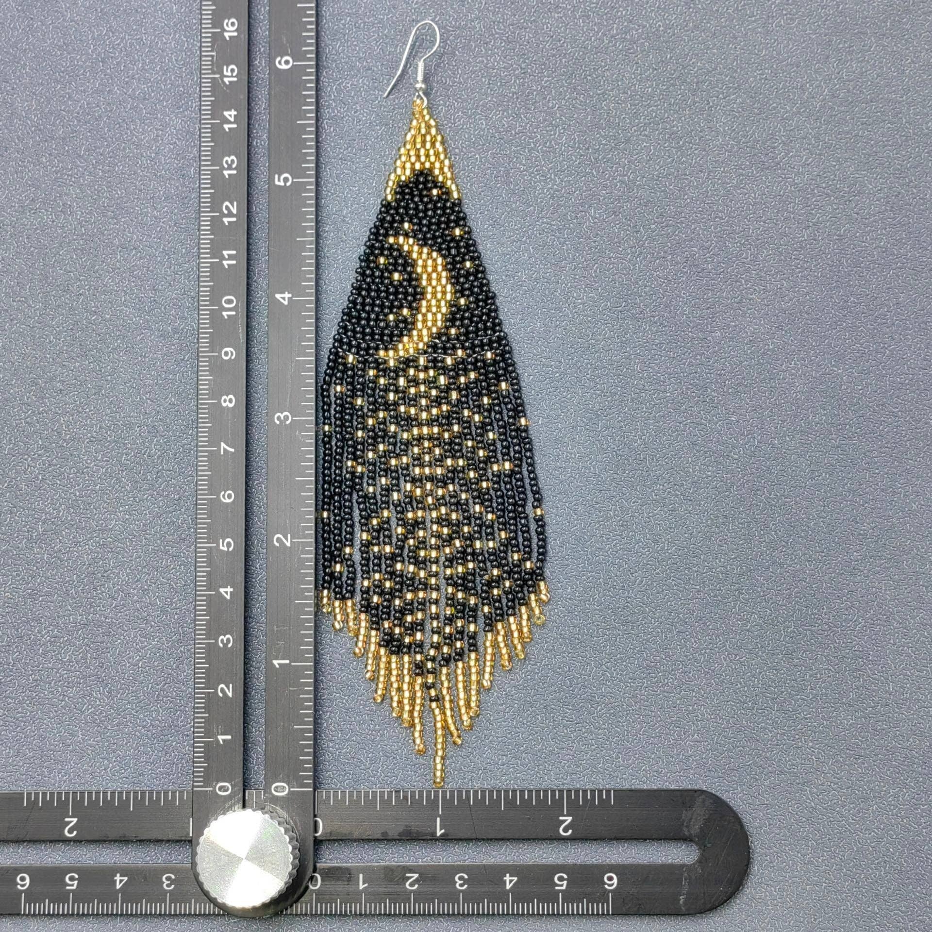 Mio Queena - Wholesale Kwastjesoorbellen - Ster- en maanthema oorbellen met zaadkralen en kwast - SB/MS2