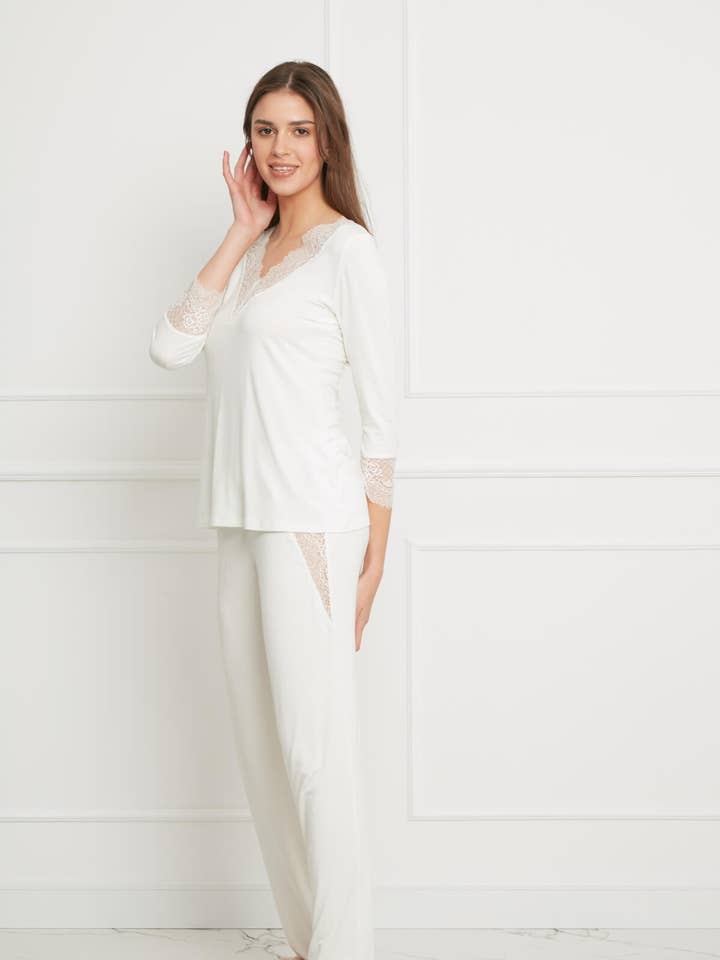 Elegant Chic V-Neck Lace Long Pajamas Sleepwear Set S011 for wholesale by Oh!Zuza night&day