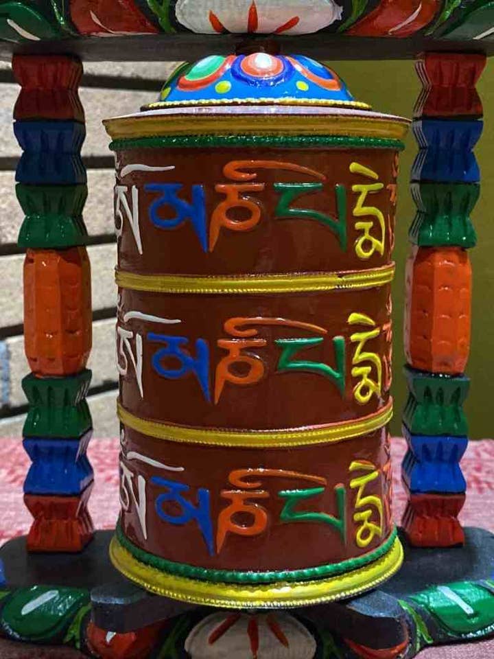 Roda Tibetana Om Mani Pendurada Parede (XL) por atacado de Katmandu Trading Co.