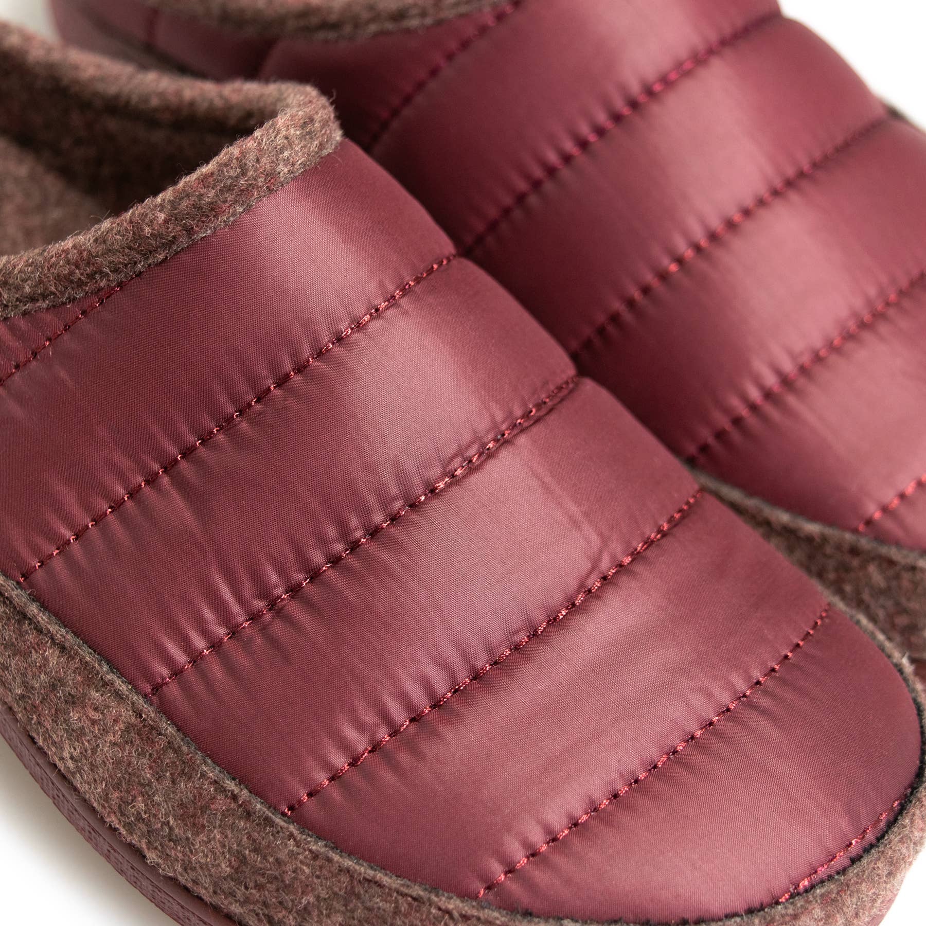 Haikon Hada (Calzame, Alster Komfort, Timoni) - Wholesale Slippers - Women's - Venus Bordeaux Alster Comfort – House slipper with bio sole and recycled lining4