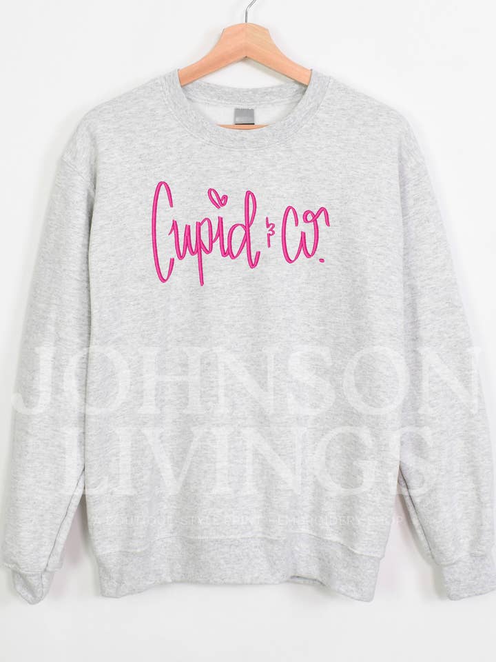 Bestickter Cupid and Co Rundhalsausschnitt - Aschgrau für den Großhandel von Johnson Livings LLC