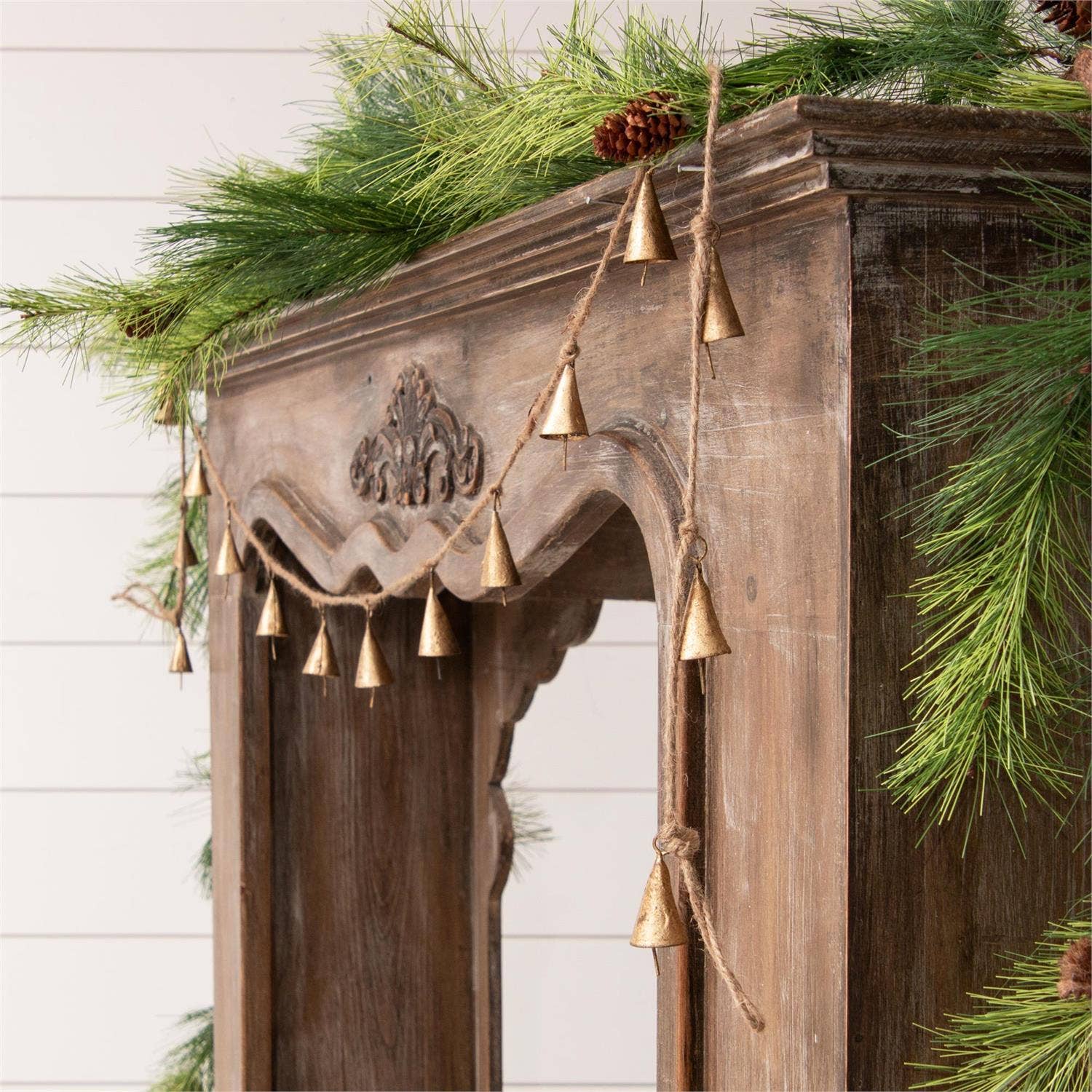 Audrey's Home & Gift – wholesale Bunting/garland – Garland - Gold Tone Mini Bells (PC)4