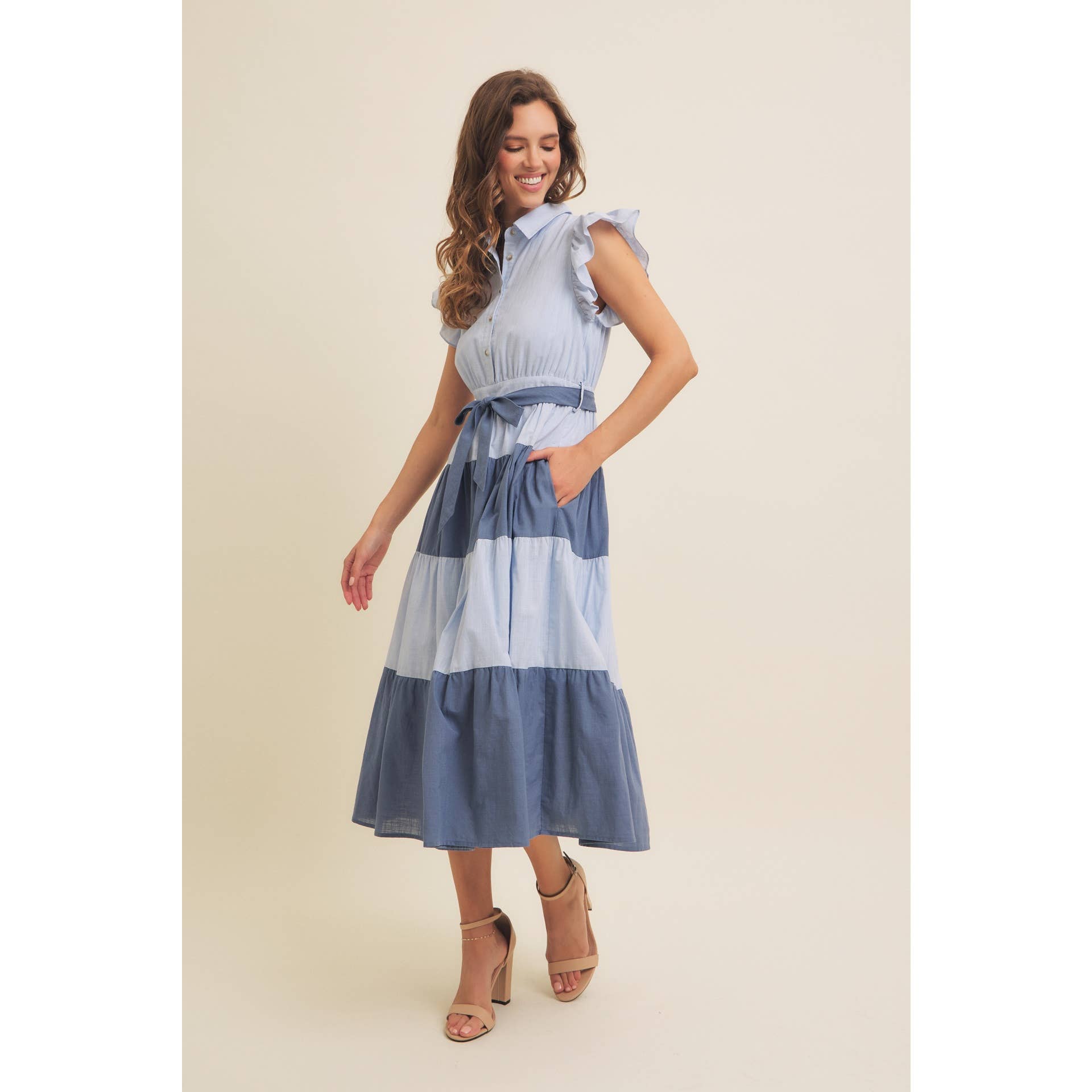 in february - Vente Robe – femme - ROBE MIDI EN COTON À BLOCS DE COULEUR AVEC VOLANTS ET CEINTURE À LA TAILLE15