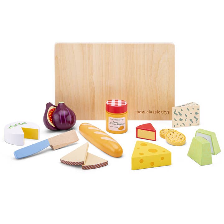 New Classic Toys EU - Vente Jouet en bois – enfant - Planche à fromage en bois New Classic Toys2