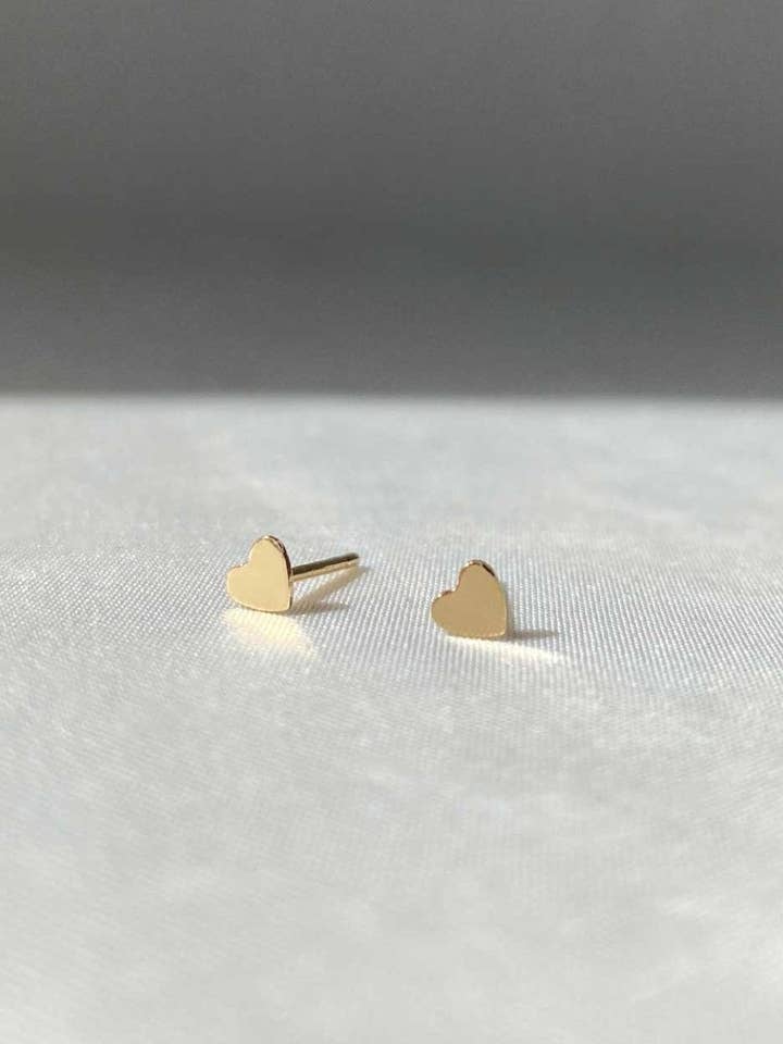 Mini tachas de coração por atacado de Angela Wozniak Jewellery