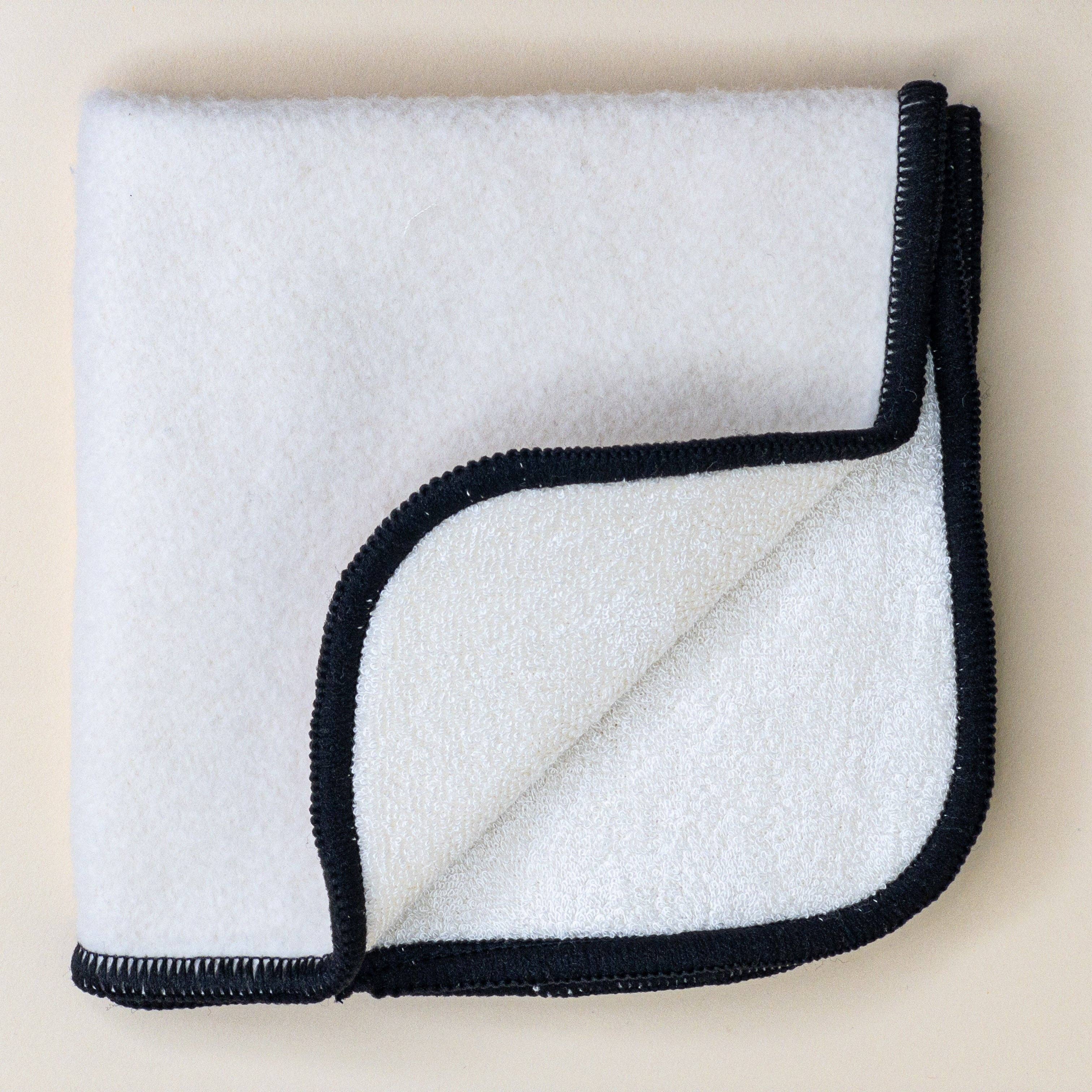 Neighbourhood Botanicals – wholesale Face & body wipes – 4-Pack Hemp & Bamboo Ultimate Cleansing Cloths1