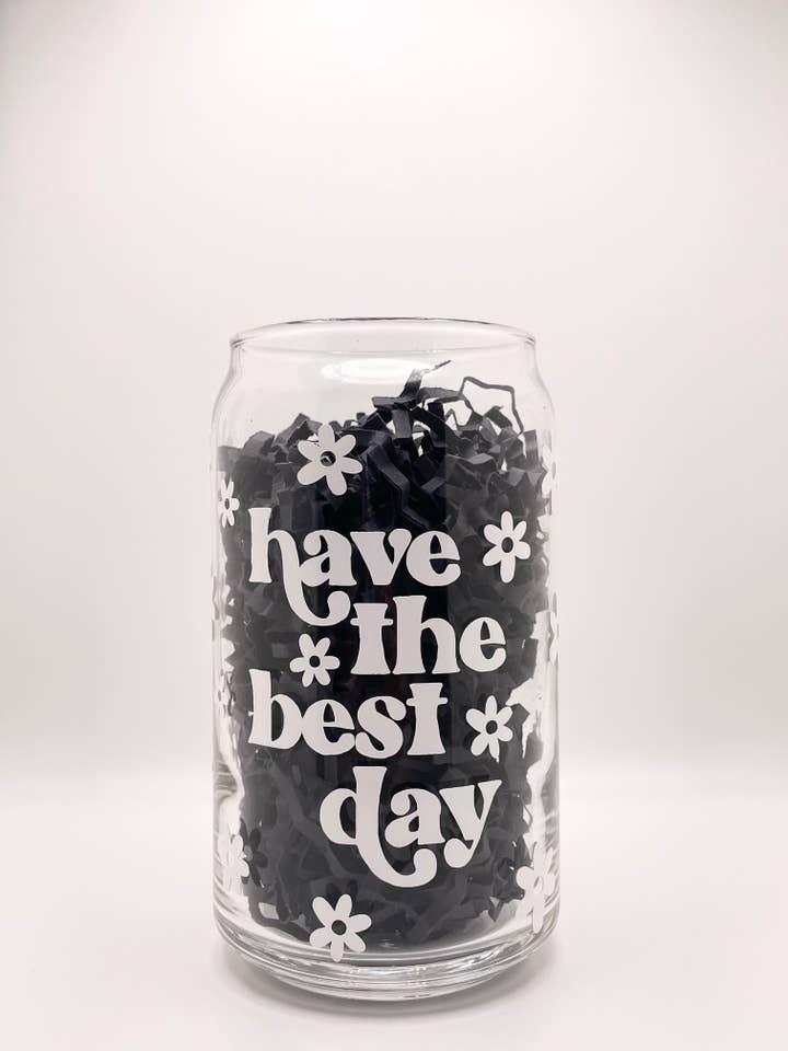 Hvid Har den bedste dag Retro Floral Daisy Can Glass Cup for engroshandel hos Jeanne Mari & Co