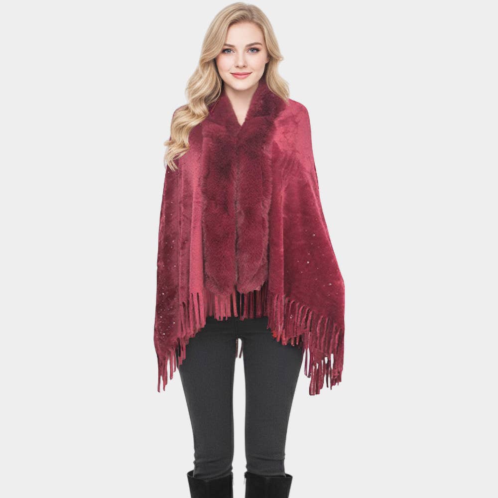 Sensibling Corp. - Vente Poncho – femme - Poncho à franges orné de strass en fausse fourrure3